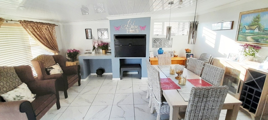 2 Bedroom Property for Sale in Cloetesville Western Cape